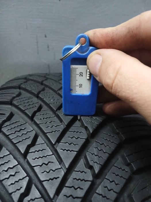 Opony zimowe Continental 205/55/16