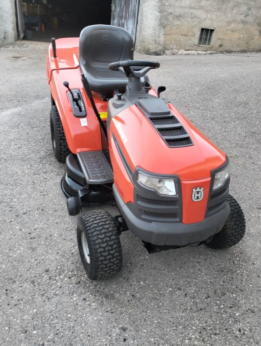 Trator corta relva Husqvarna