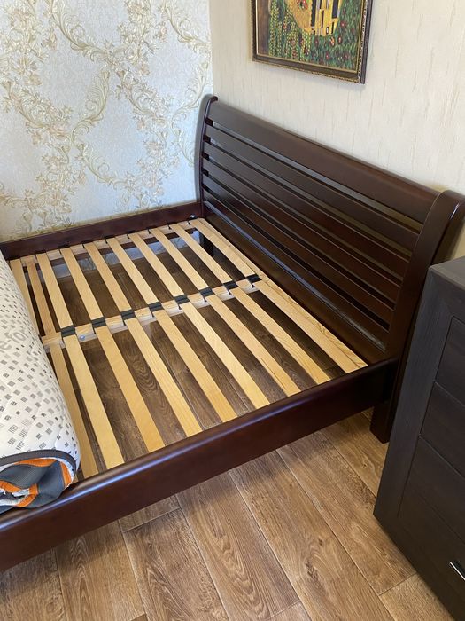 Ліжко двоспальне  з матрацом  200*170