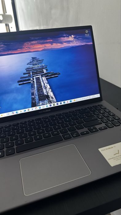 Asus vivobook 15