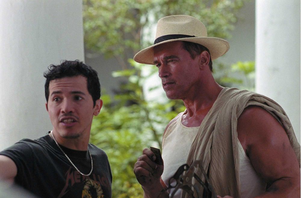 DANOS COLATERAIS (Arnold Schwarzenegger/JLeguizamo/Francesca Neri)NOVO