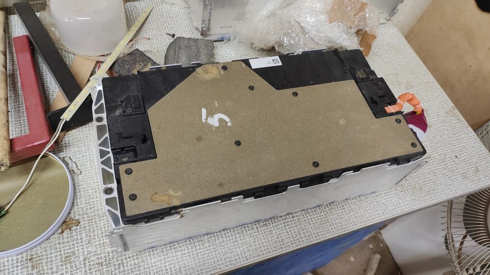 Батарея від електромобіля BMW