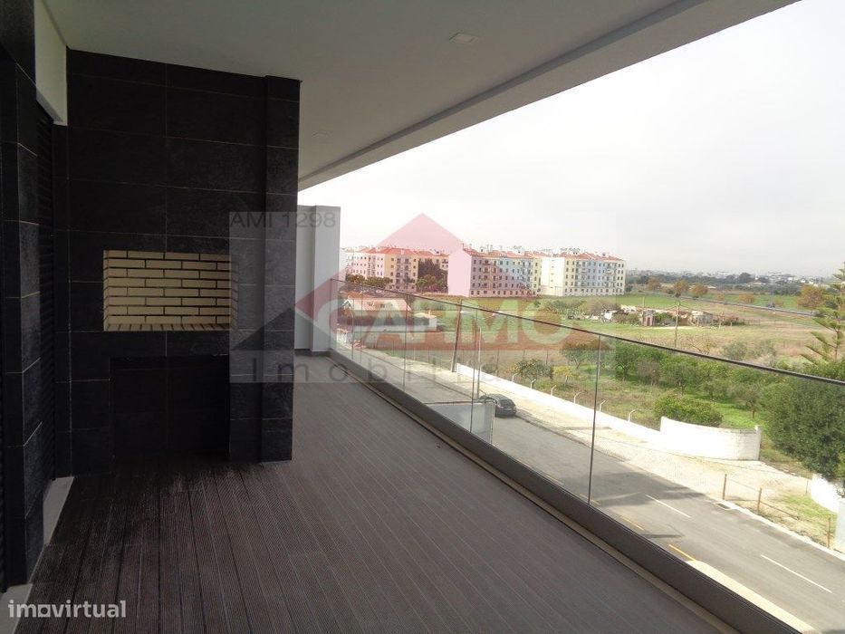 T3 com Acabamentos de Luxo - Montijo.