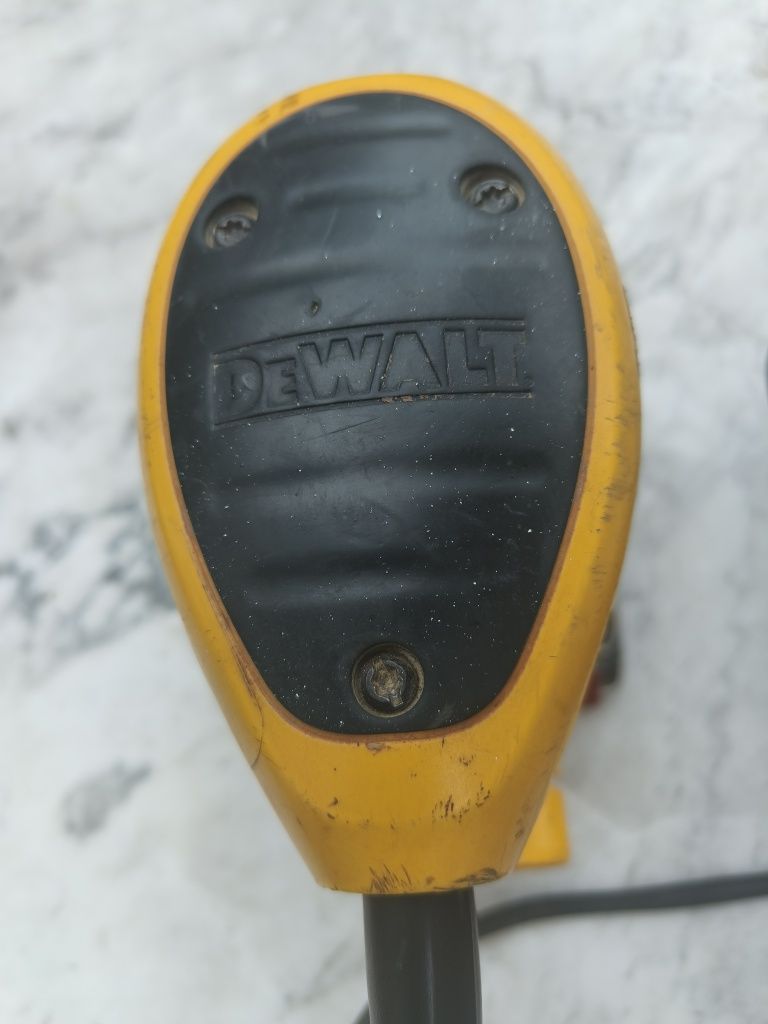 Szlifierka oscylacyjna DeWalt D26441
