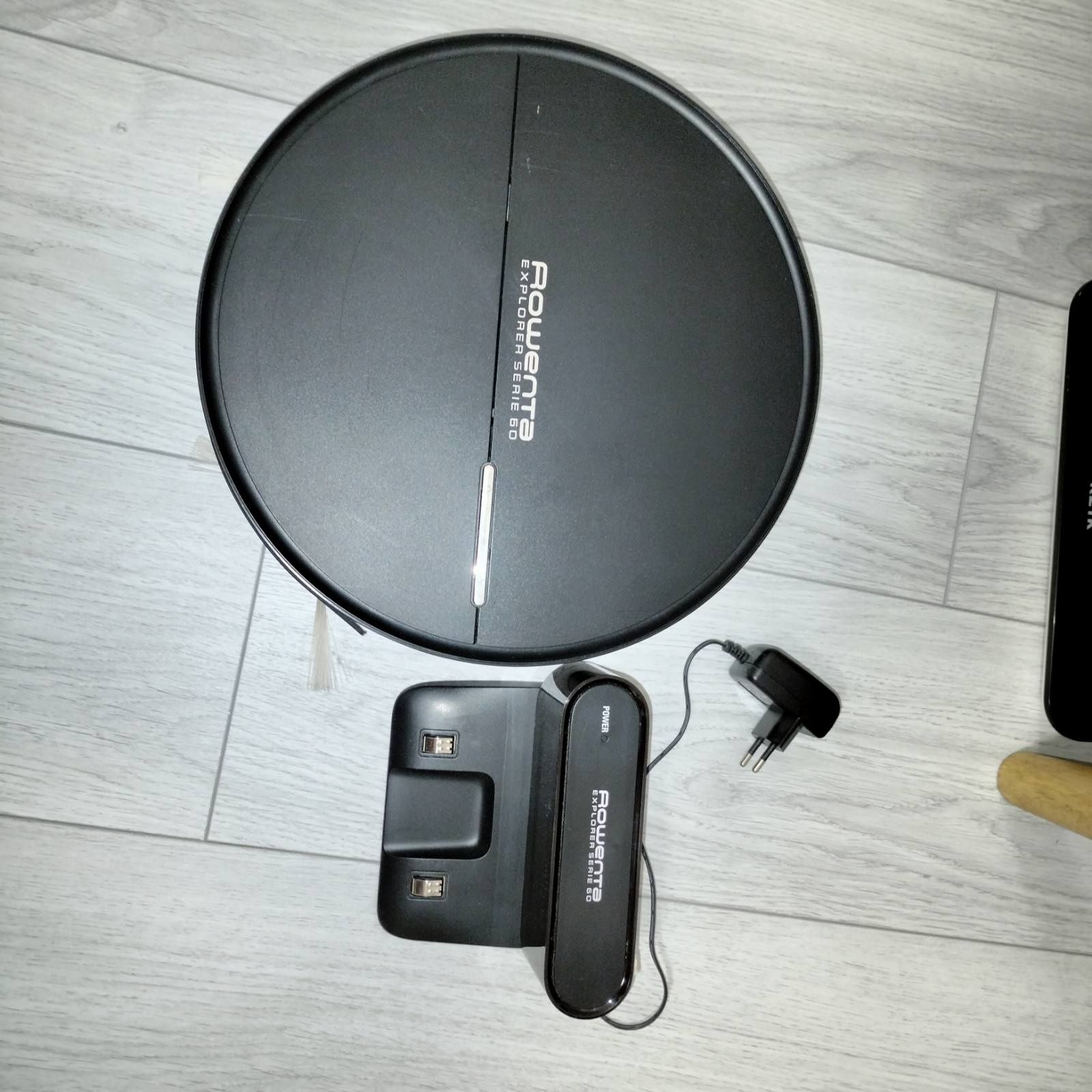 Миючий робот пилосос rowenta explorer serie 60