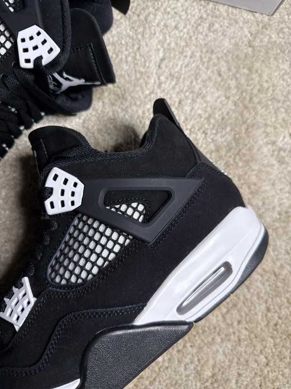 Jordan Air Jordan 4 Retro White Thunder R.46