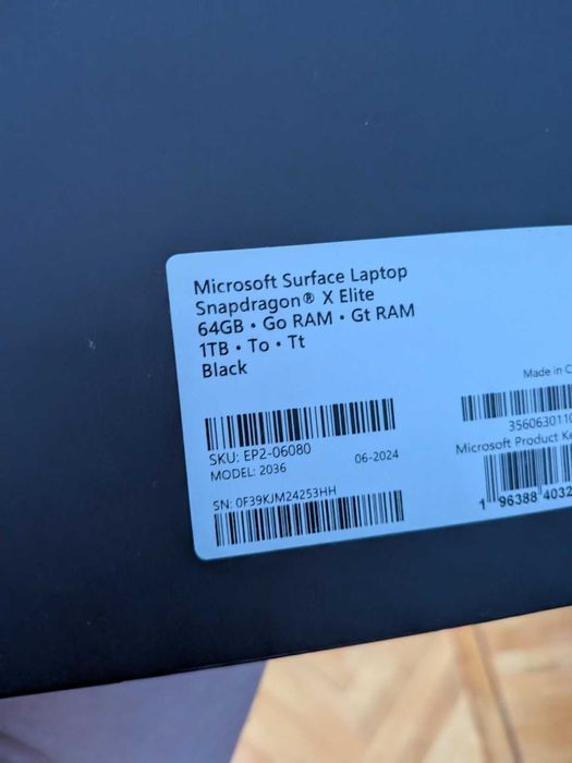 Microsoft Surface Laptop 7 Copilot+PC 64 ГБ/1 ТБ (Snapdragon X Elite)