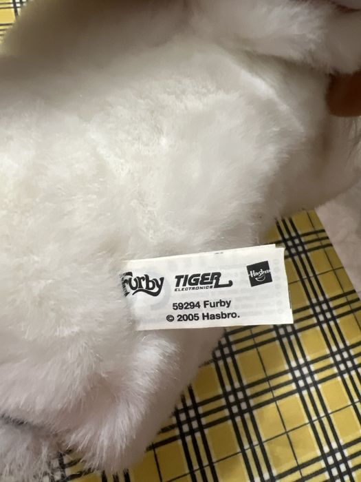 Furby 59294 branco 2005