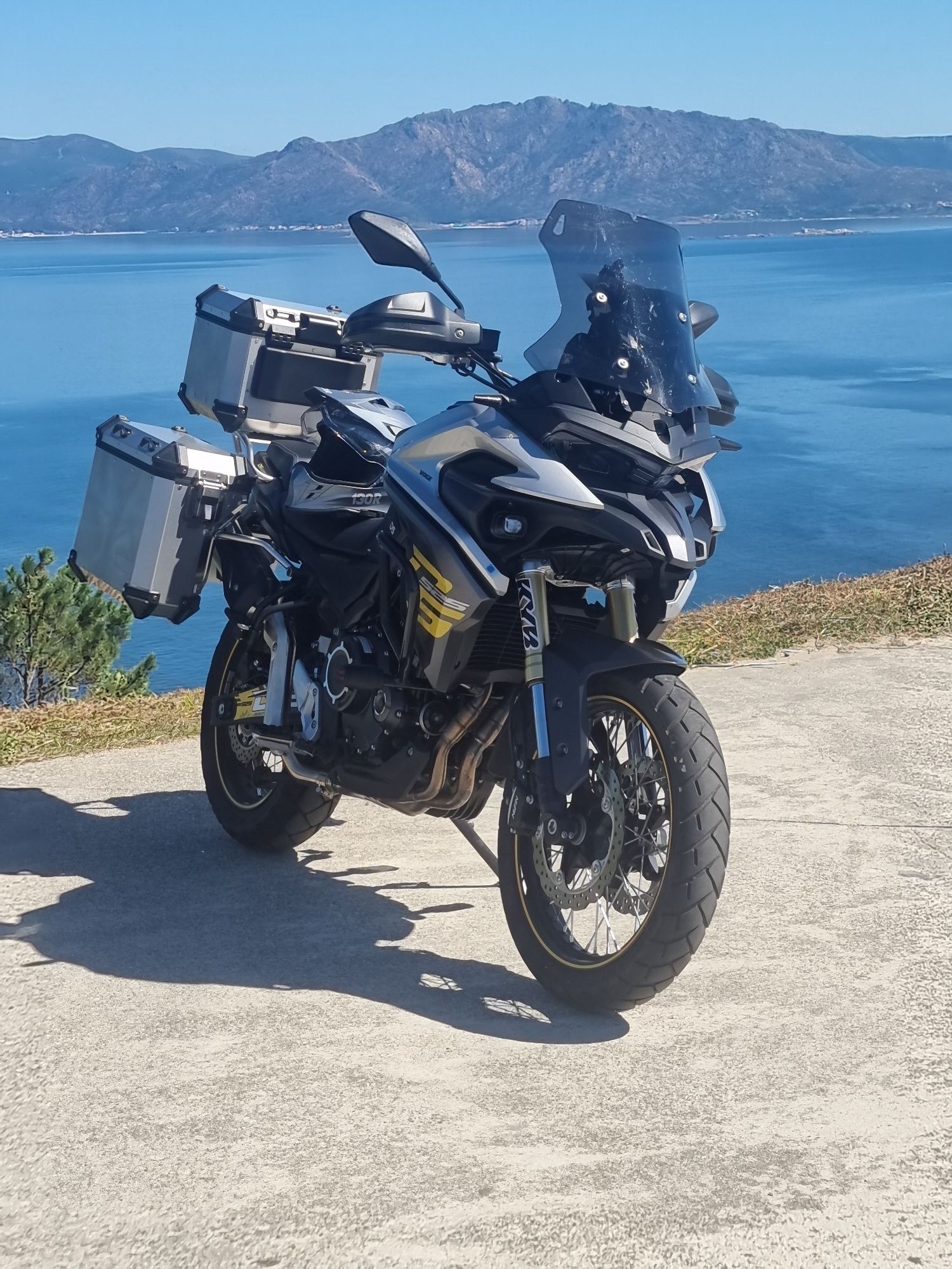 VOGE 525DSX c/extras