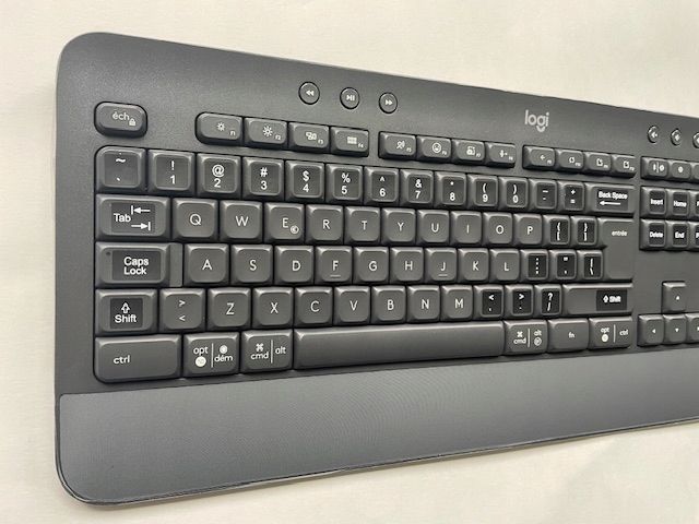 klawiatura logitech k650 membranowa qwerty opis