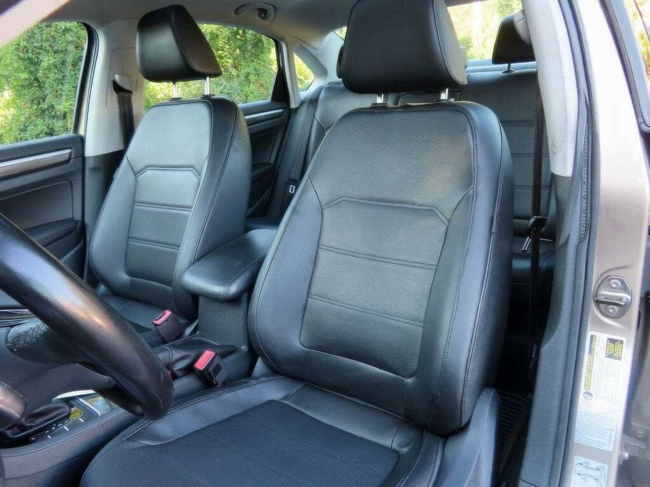 Volkswagen Passat SE      2016