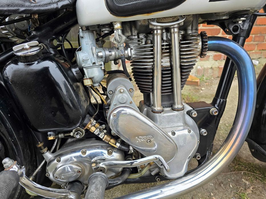 Norton ES2, rok 1952, pojemność 500cm3.  Świetny stan.