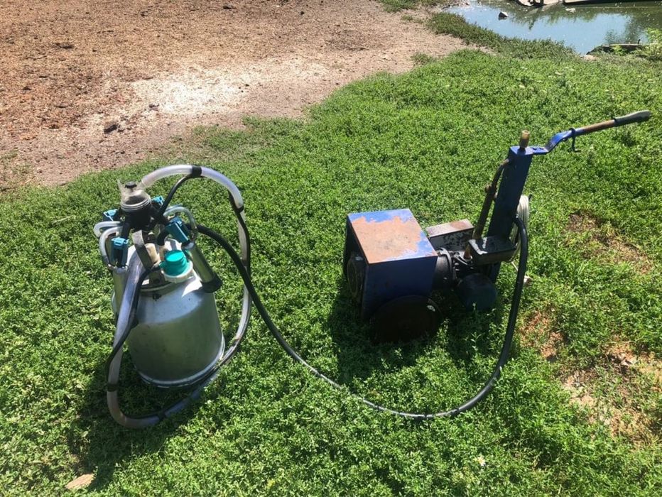 Продається доїльний апарат для корови