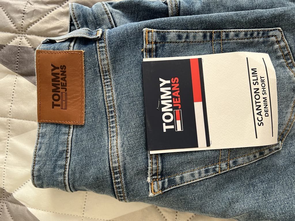 Spodenki krótkie Tommy Jeans 32