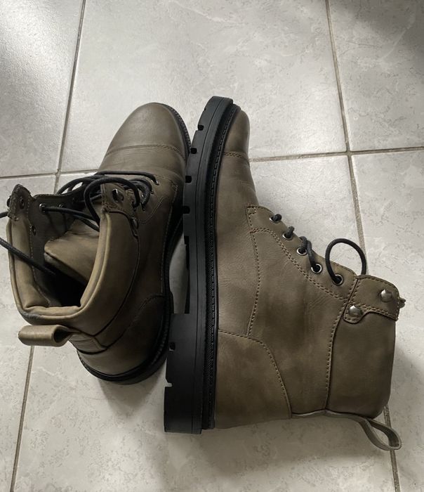 Botas Novas Pull e Bear