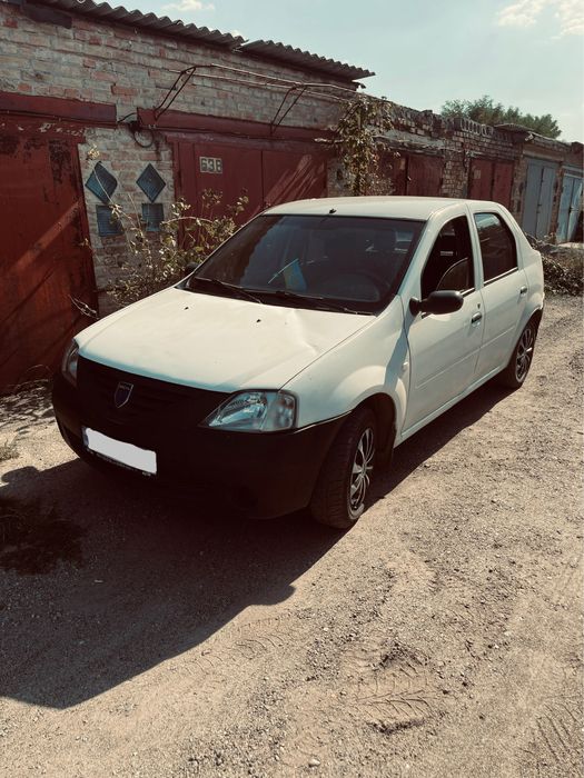 Продаж Дачії Логан 1.4