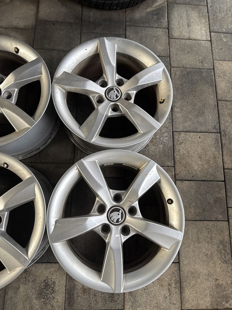 Диски Skoda Audi 5/112 r16 et37 7.5j цо 66.6