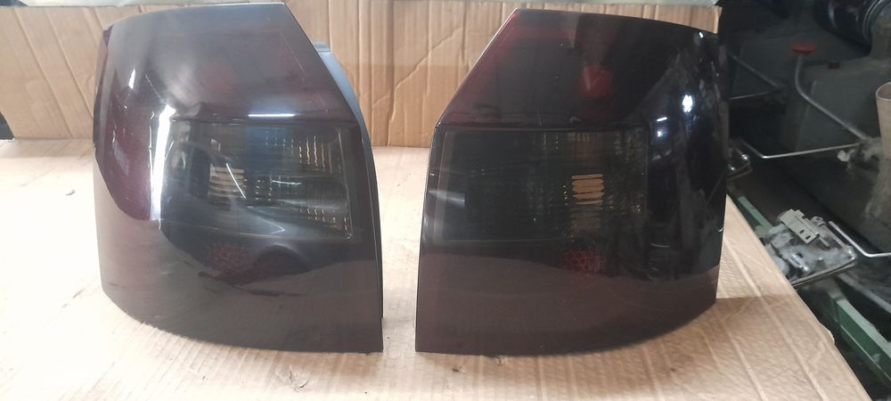 Farolins audi a4 b6 originais em bom estado