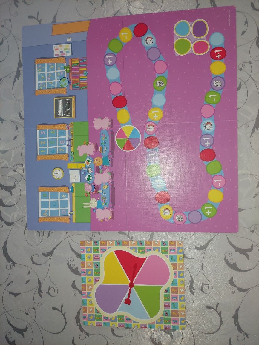 Świnka Peppa gra Peppa Party Time 2 w 1, puzzle Trefl, Bardzo ważne sp