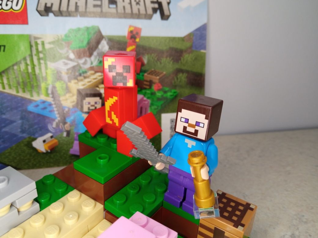 LEGO Minecraft 21177 - Zasadzka Creepera