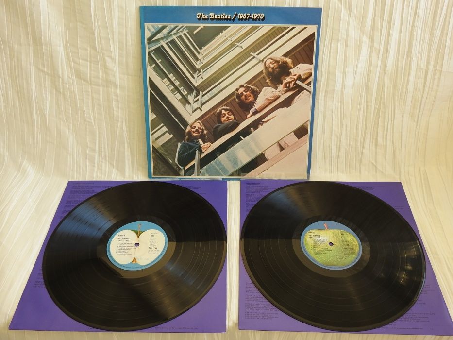 The Beatles 1967-1970 Blue album 1973 пластинка Британия Reissue NM