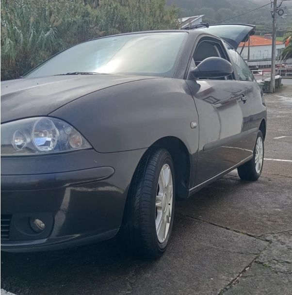 SEAT Ibiza 1.4d em bom estado