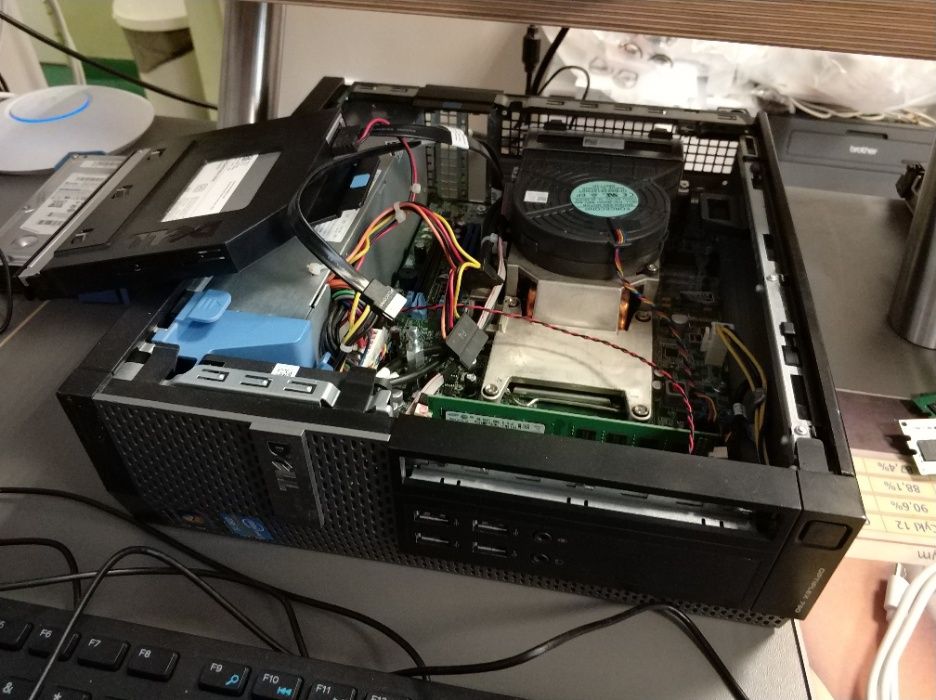 serwis PC usługi informatyczne naprawa instalacja Windows obsługa firm