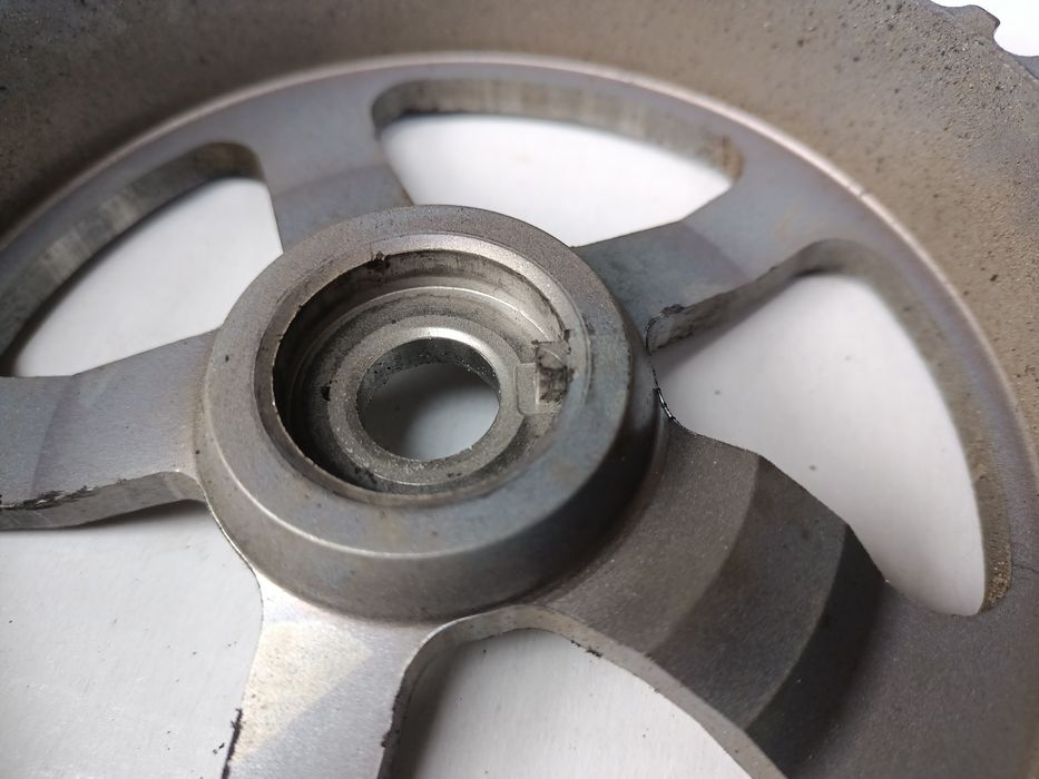 Koło wałka rozrządu 1,9dci Vivaro Trafic Scenic Laguna