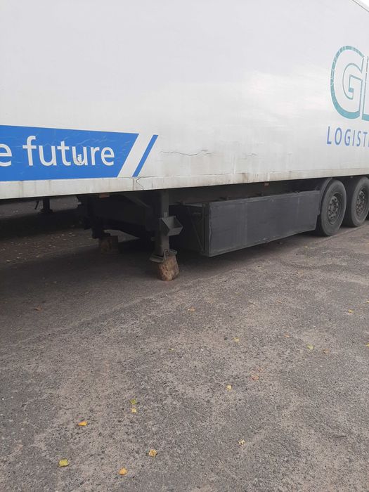 Напівпричеп ізотермічний