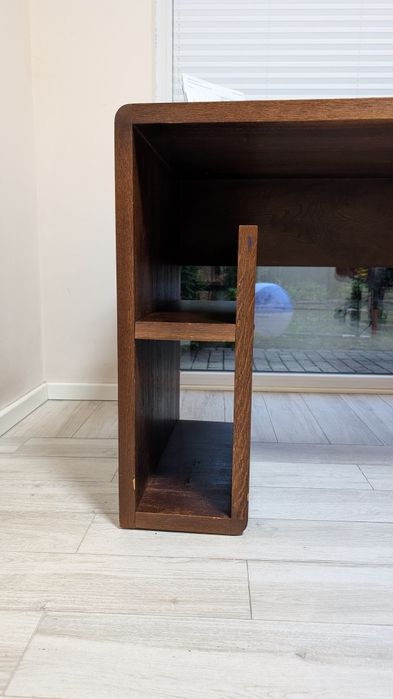 Solidne biurko plus kontener