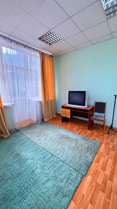 Продам просторную 3к квартиру Святослава Хороброго  Центр Безнал