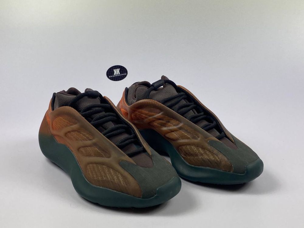 Adidas Yeezy 700 V3 Cooper Fade оригінал