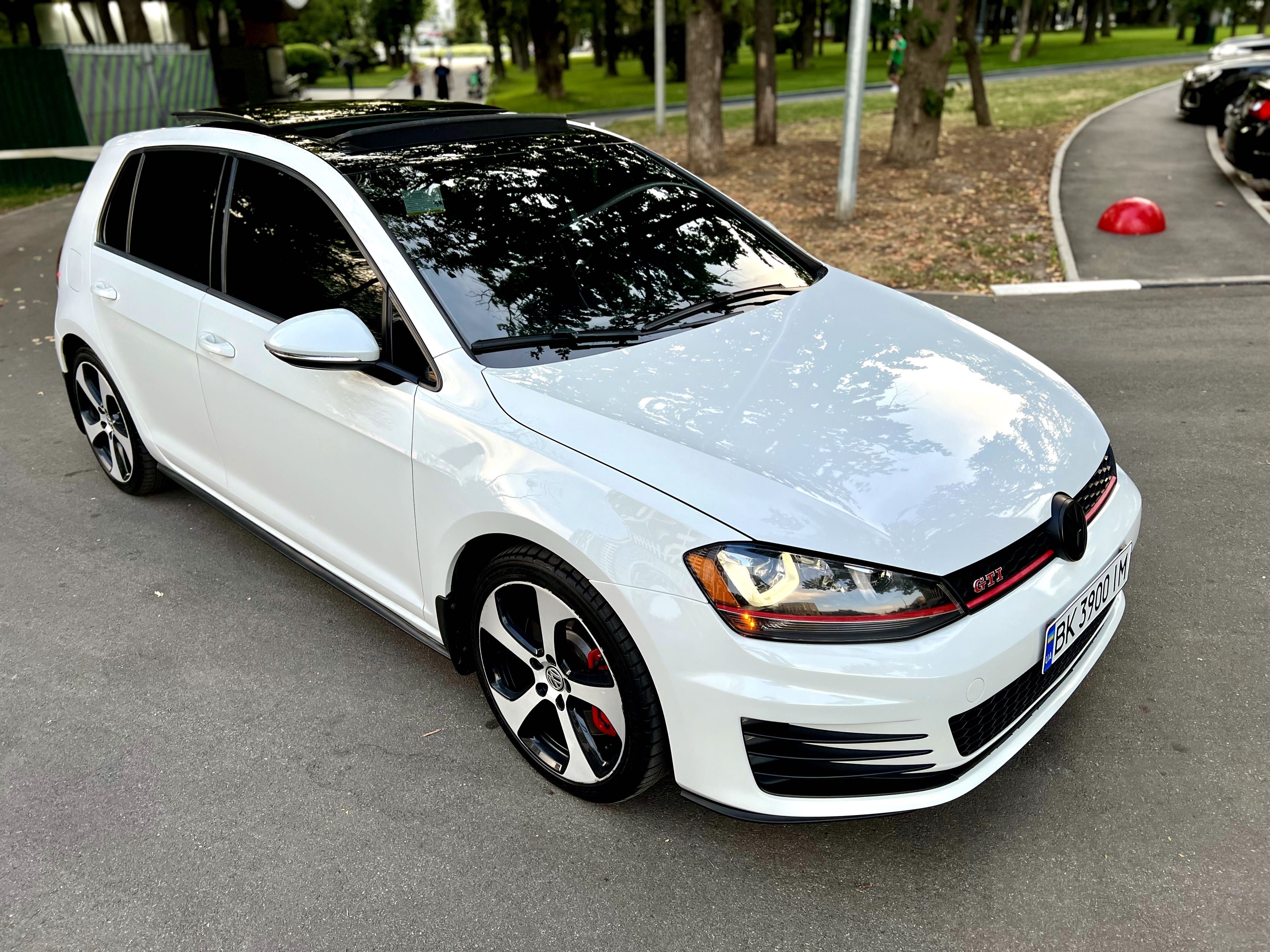 Volkswagen Golf 7  GTI Performance