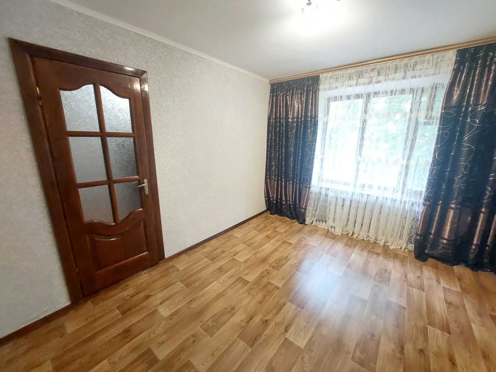 (5) Продаж кімнати по вул. Білоконя Дмитра  6470