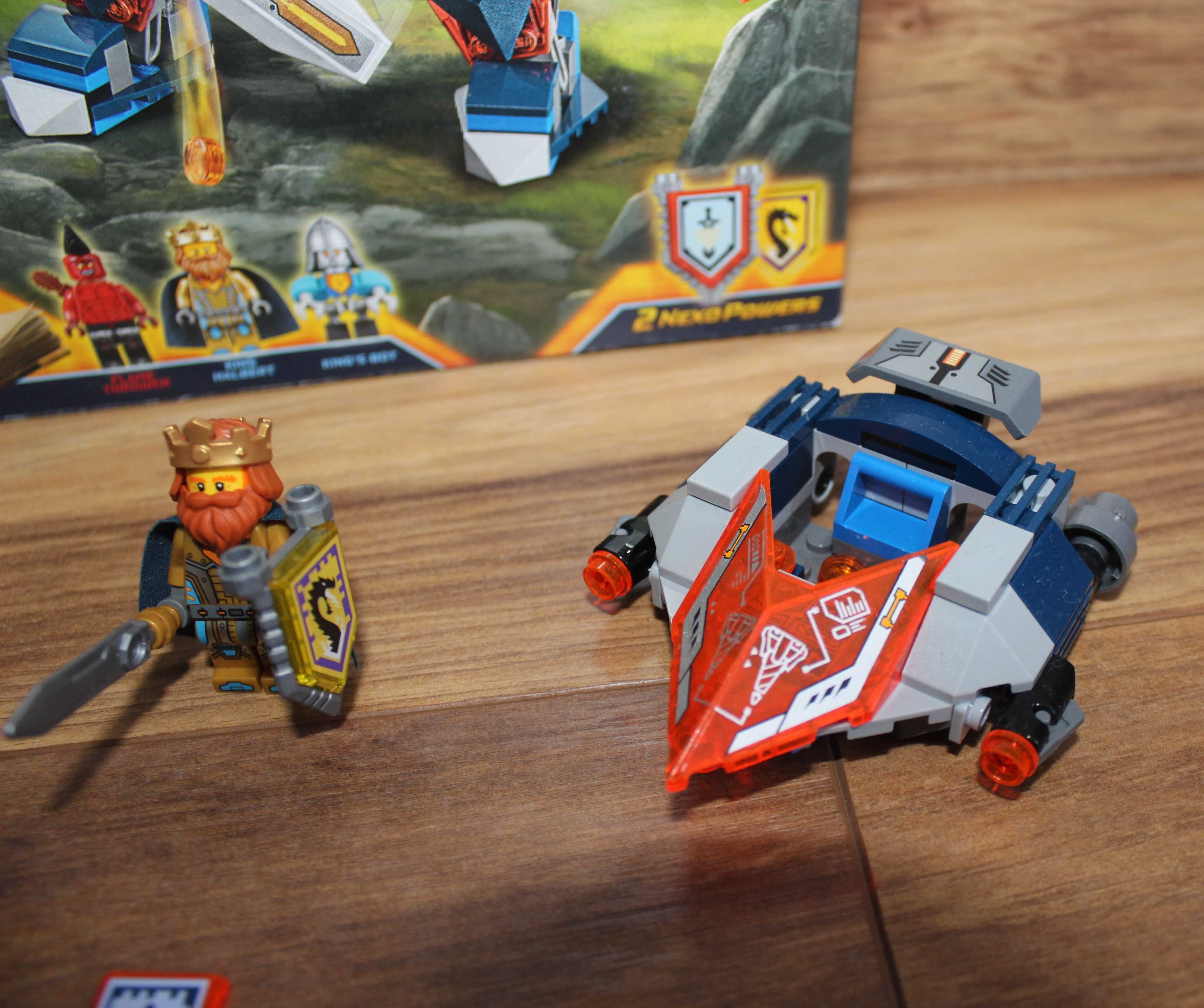 LEGO Nexo Knights 70327 Królewski Mech