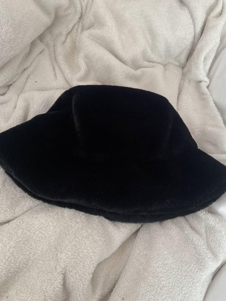 kapelusz czarny z misia hm
