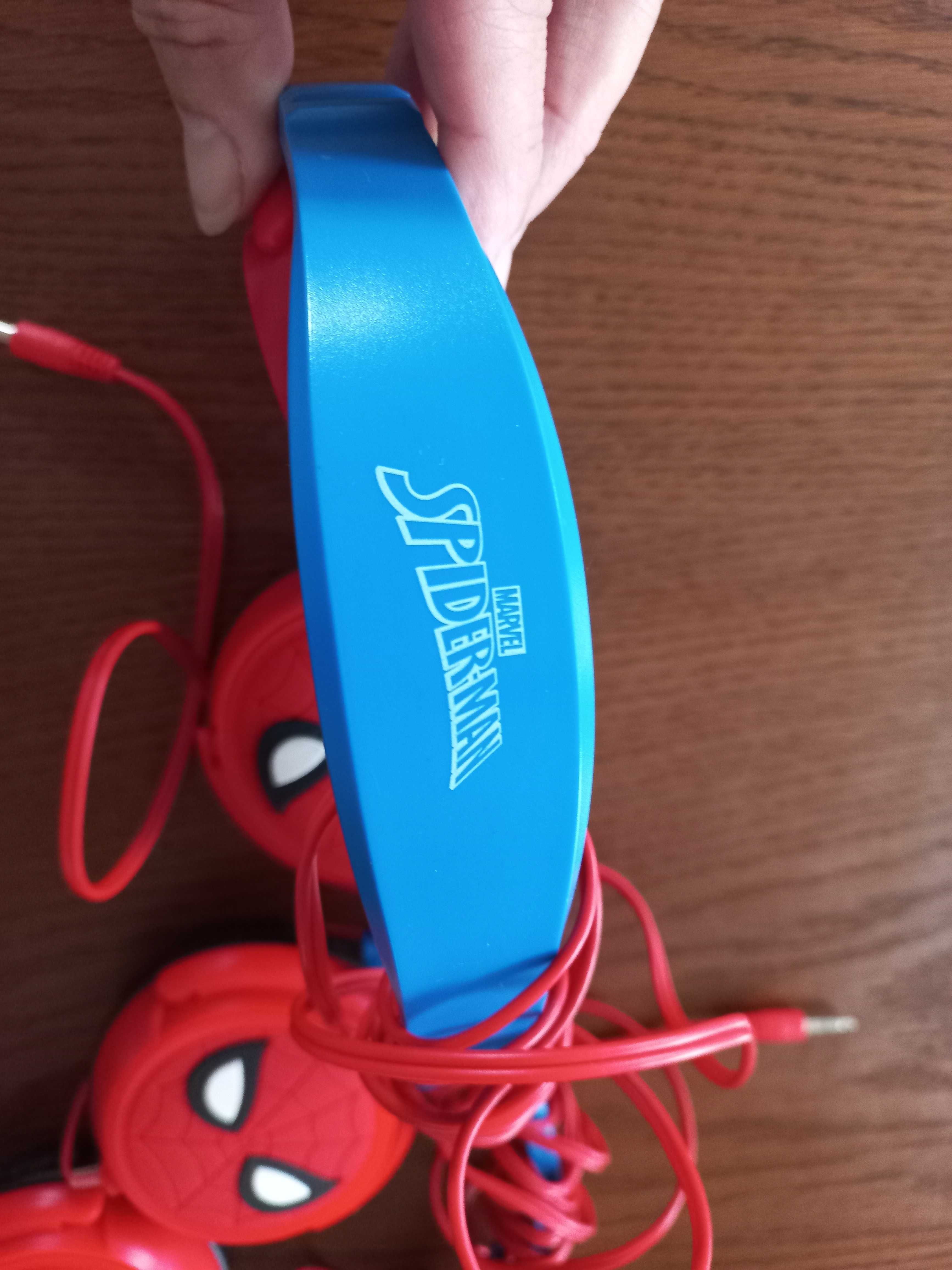 2 pary dziecięcych słuchawek Spider-man