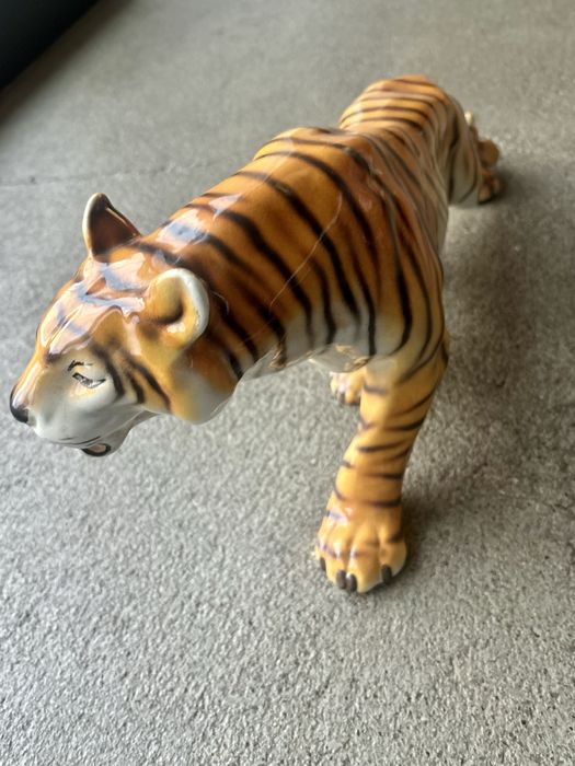 Duża Figura Porcelanowy Tygrys Royal Dux Czechosłowqcja lata 1960te