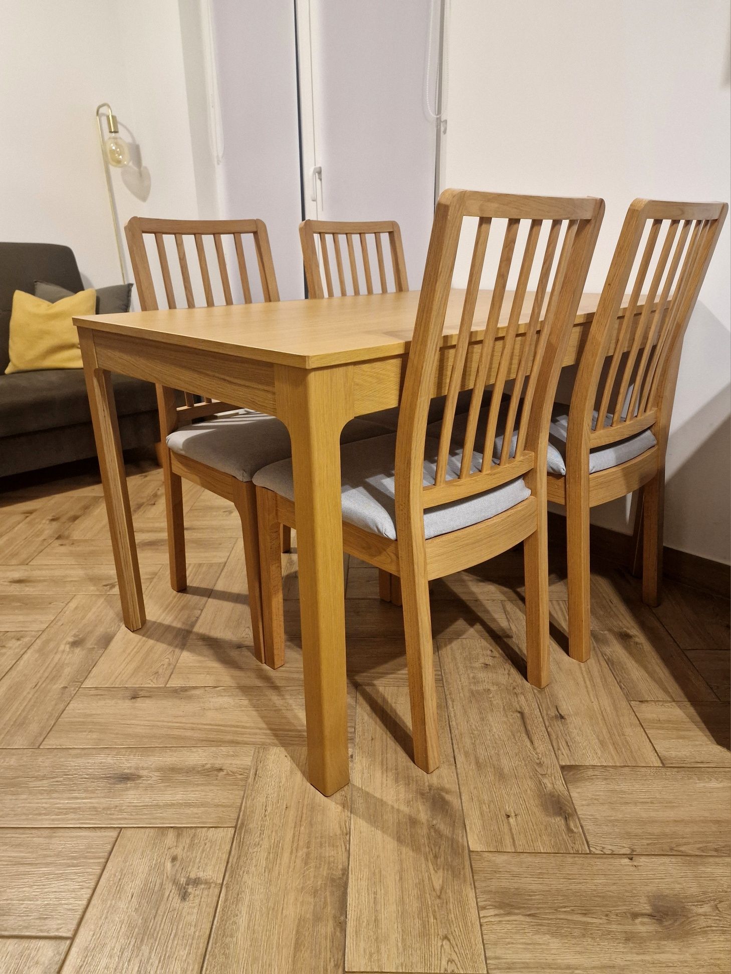EKEDALEN stół rozkładany i krzesła, dąb