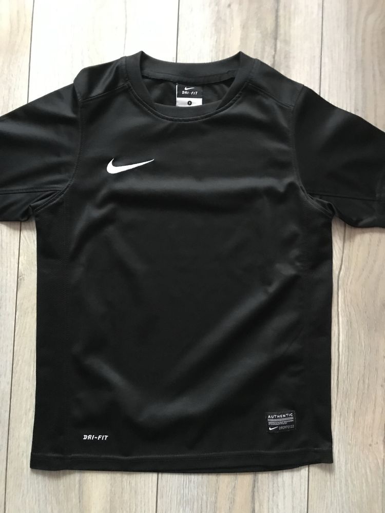 Koszulka Nike r. 128