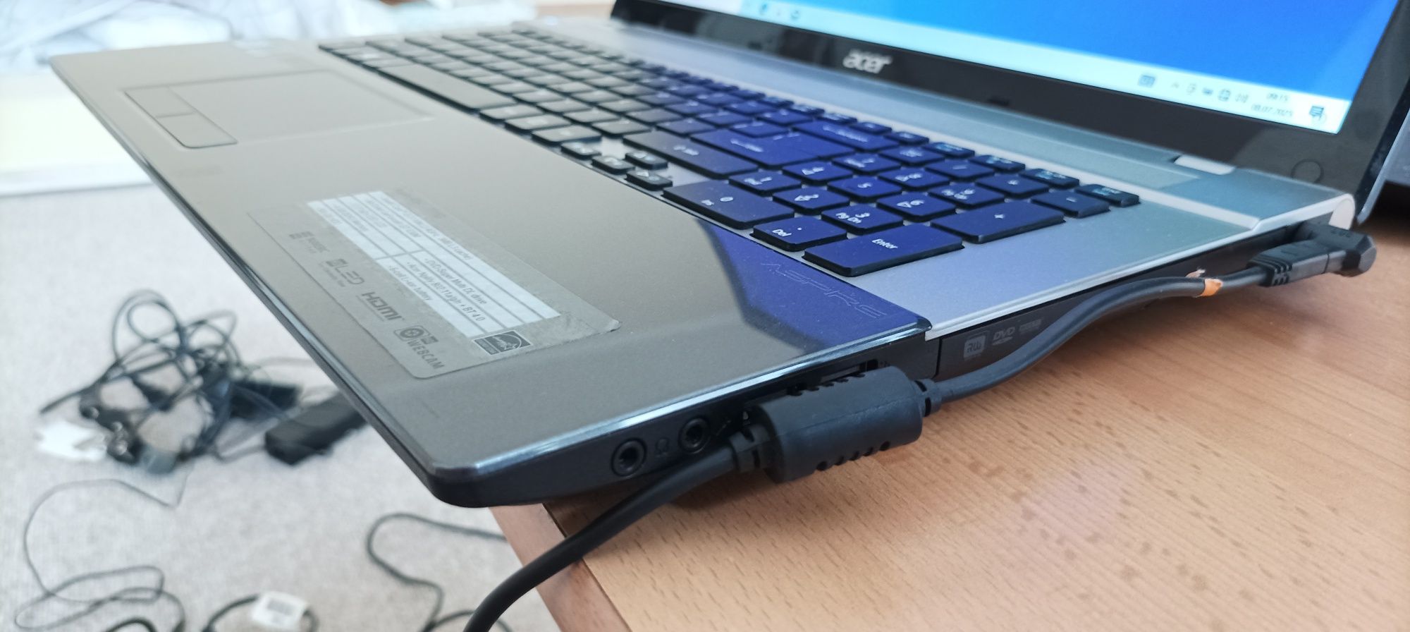 Laptop Acer aspire V3-771g