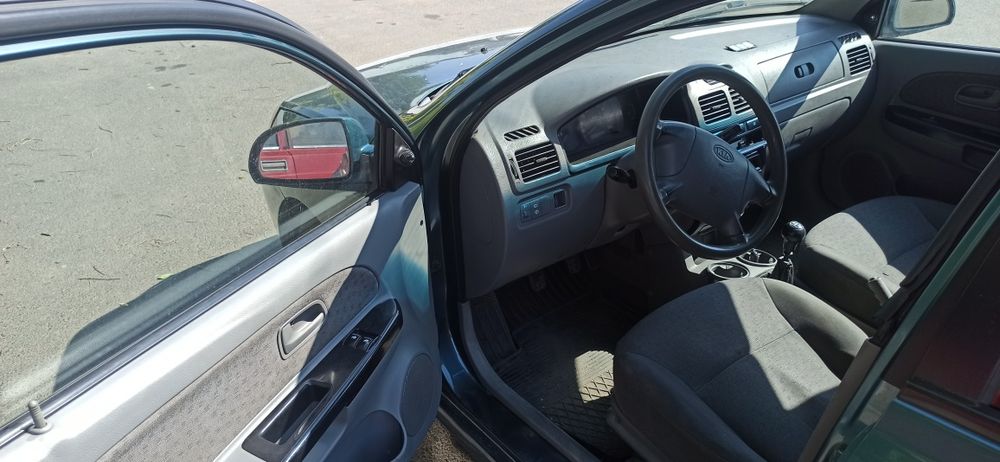 Продам KIA RIO 2003 р.