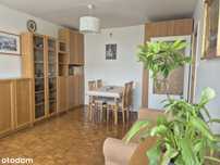 Mieszkanie 54,6m2; 3 pokoje; balkon; piwnica; parking; blisko metra.