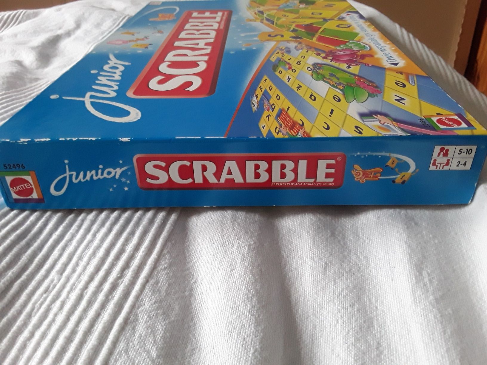 Gra planszowa Scrabble Junior.