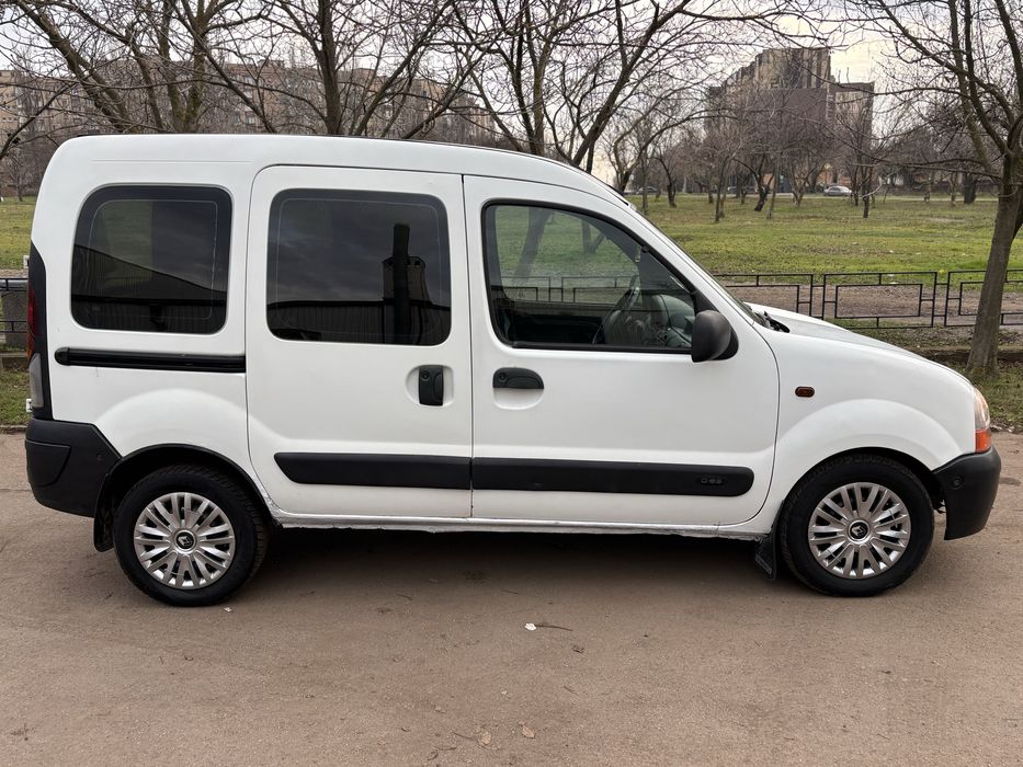 RENAULT Kangoo Пассажир 1.9 дизель