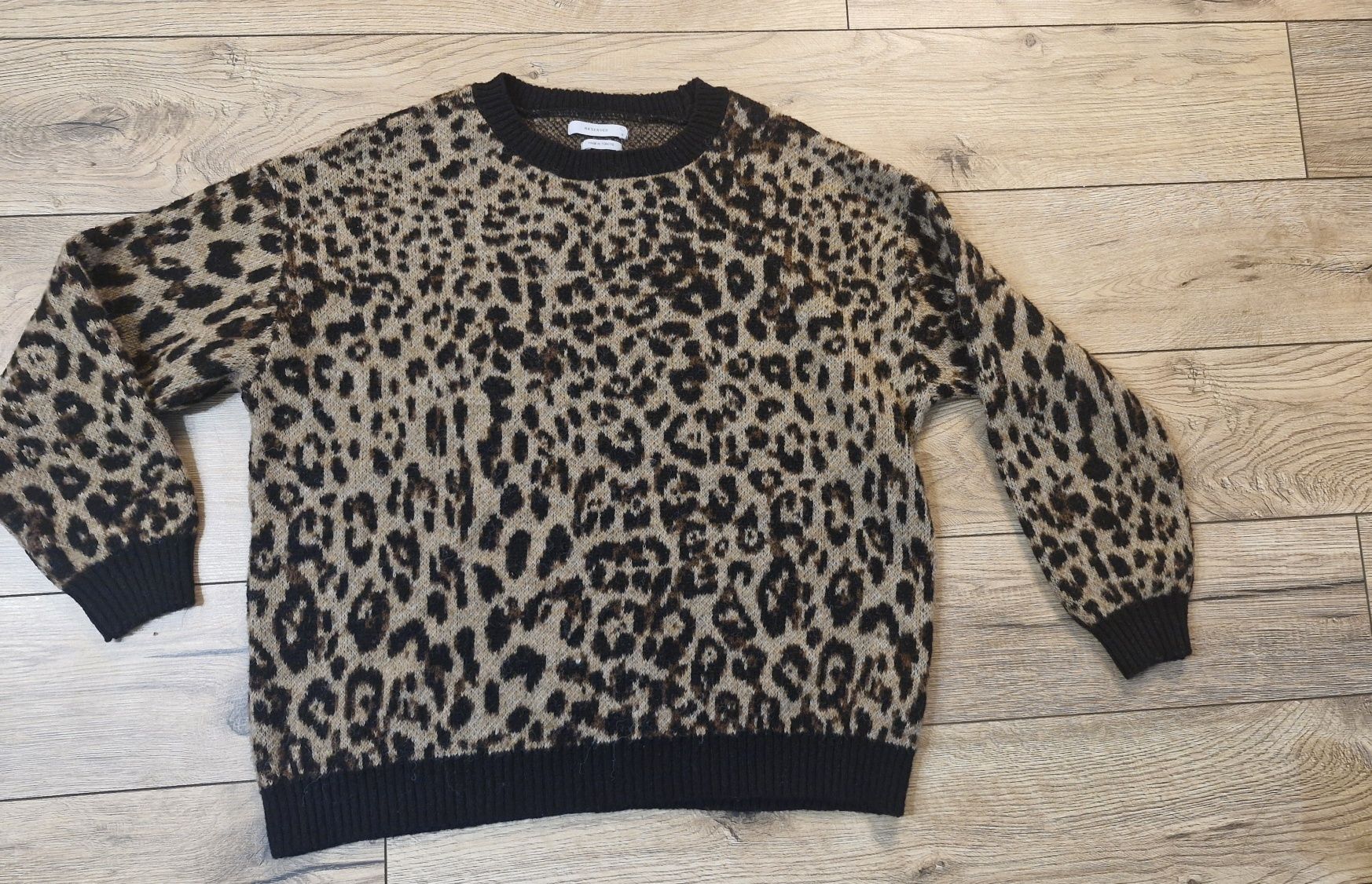 Sweter panterka S Reserved