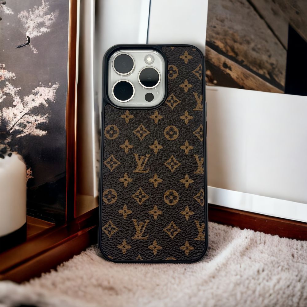 Capa iPhone Louis Vuitton, Michael Kors - 7 ao 15 PRO MAX