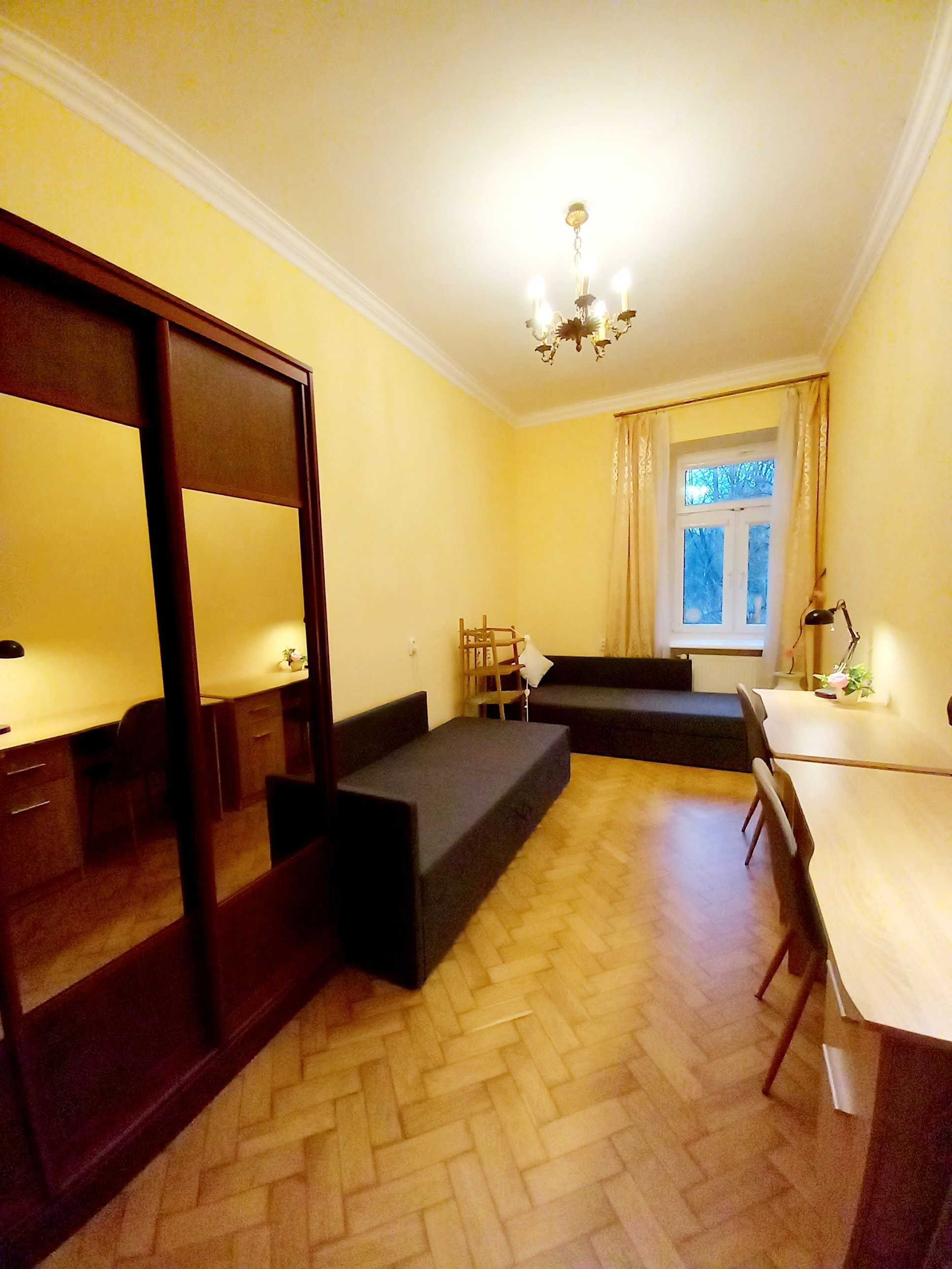 W Centrum 4-pokojowy apartament z widokiem na Ogród Saski + Parking!