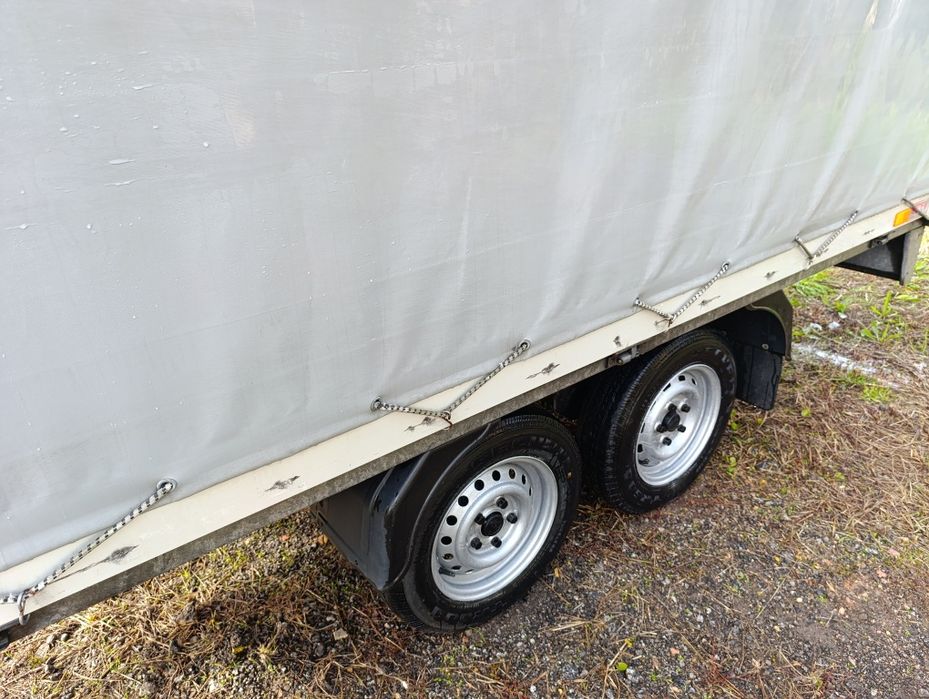 Atrelado reboque Humbaur 2700kg Carga Geral