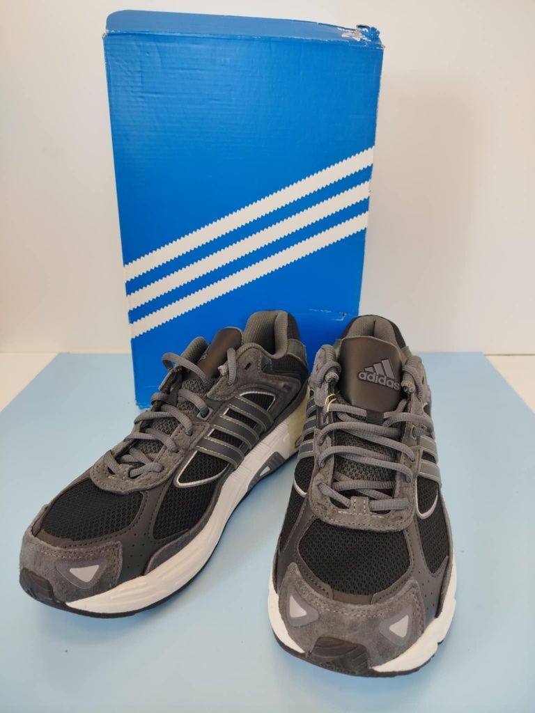 Buty Adidas Response CL w rozmiarze 44
